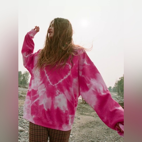 Urban Outfitters Tops - Urban Renewal Remade Heart Tie-Dye Crew
Neck Sweatshirt